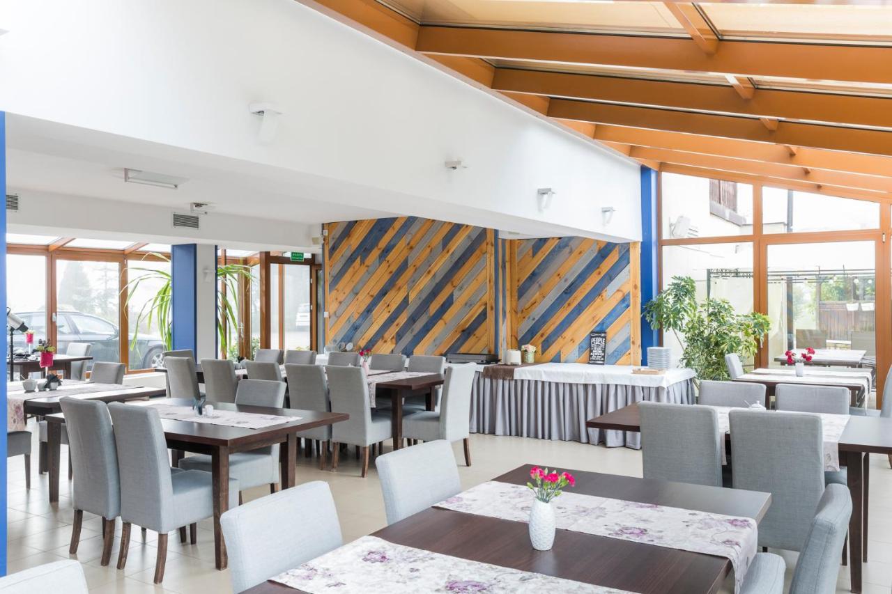 Noce I Dnie Hotel Postolowo ภายนอก รูปภาพ