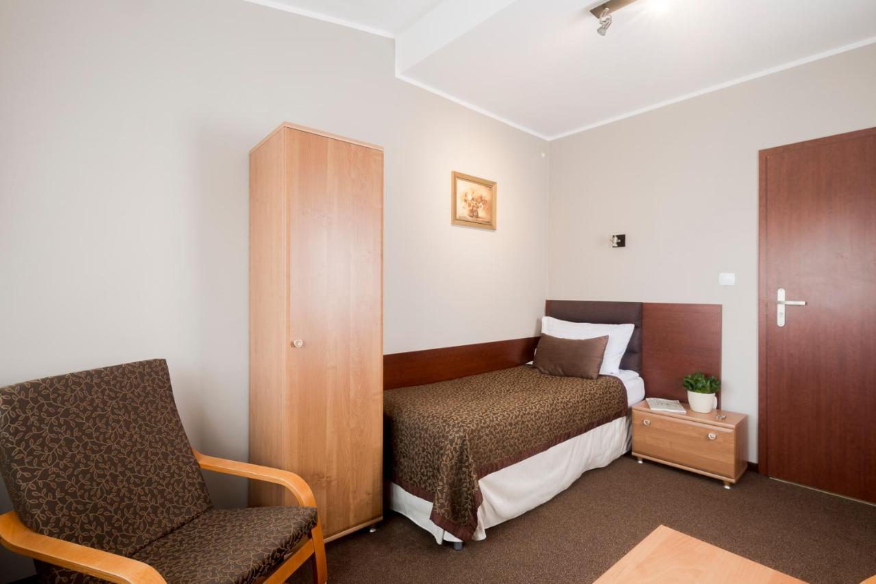 Noce I Dnie Hotel Postolowo ภายนอก รูปภาพ